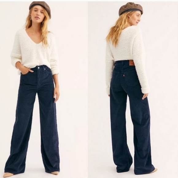 ISO Levi's Wide Leg Jeans - Picture 4 of 4